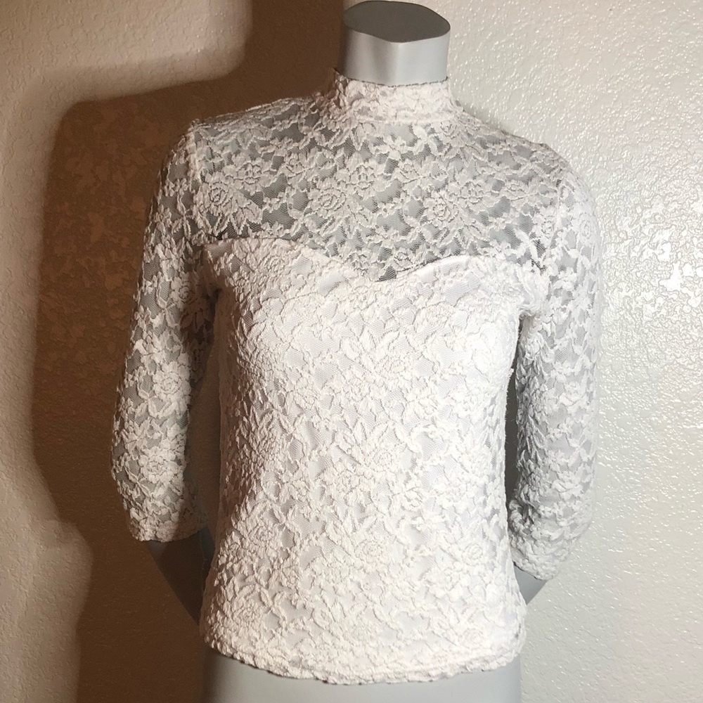 White lace long sleeve top